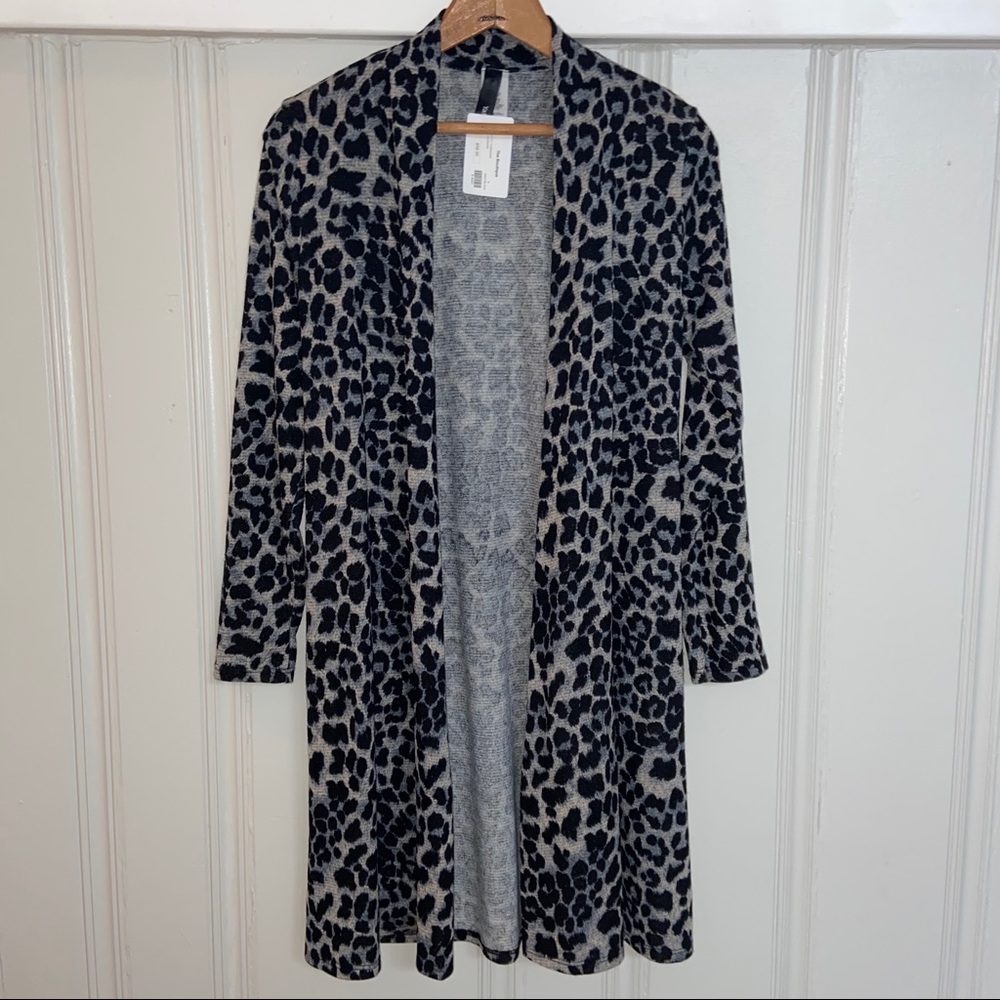 NWT Yadaha Gray/black Leopard Long Cardigan